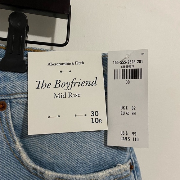 Abercrombie & Fitch Boyfriend Mid Rise Distressed Jeans - Picture 4 of 6